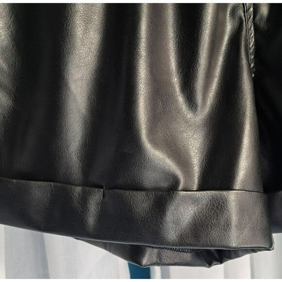 Iris Faux Leather Black Paper Bag Cuffed Short Ruffled Waist  Women’s Size M - Picture 5 of 9
